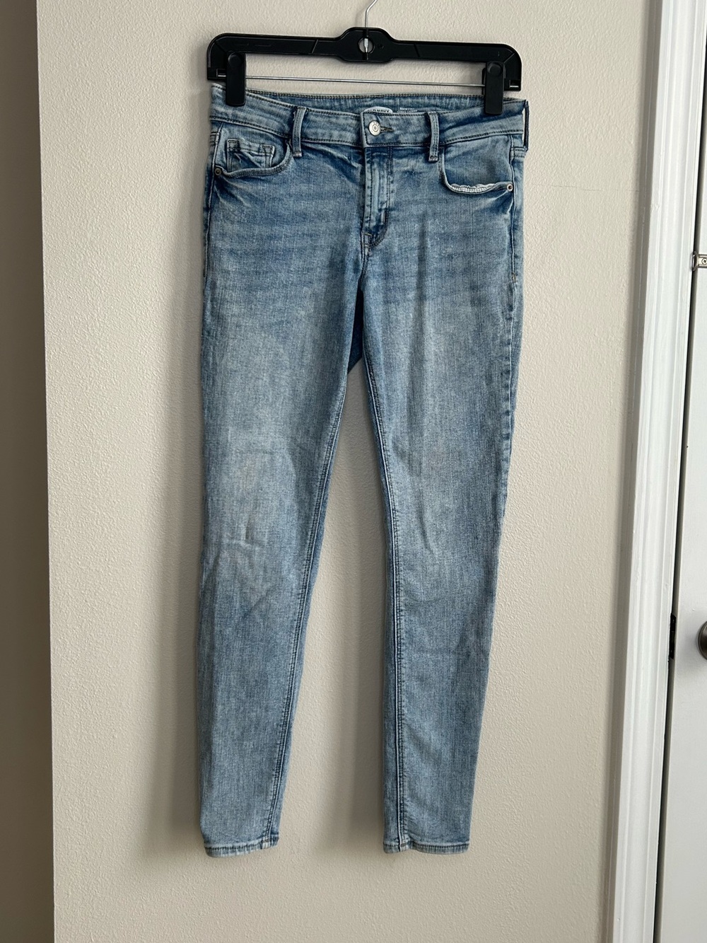 Old Navy Mid-Rise Rockstar Super-Skinny Denim Medium Wash Jeans Size 4